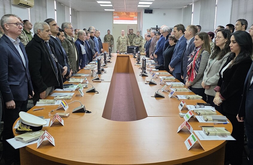 جولة ميدانية في قطاع جنوب الليطاني.. قائد الجيش اللبناني: جميع مكونات المجتمع يثقون بالجيش (صور)