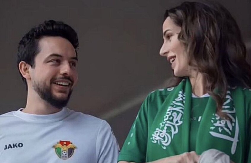 في الملعب.. الأمير الحسين والأمير هاشم يحتفلان مع لاعبي الأردن بالتأهل لنهائي كأس العرب 2025 (فيديو)