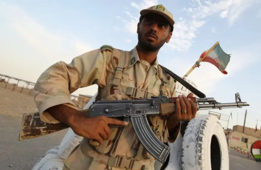 الحرس الثوري: مقتل 3 عناصر من الشرطة ومدني باشتباك مسلح جنوب شرق البلاد