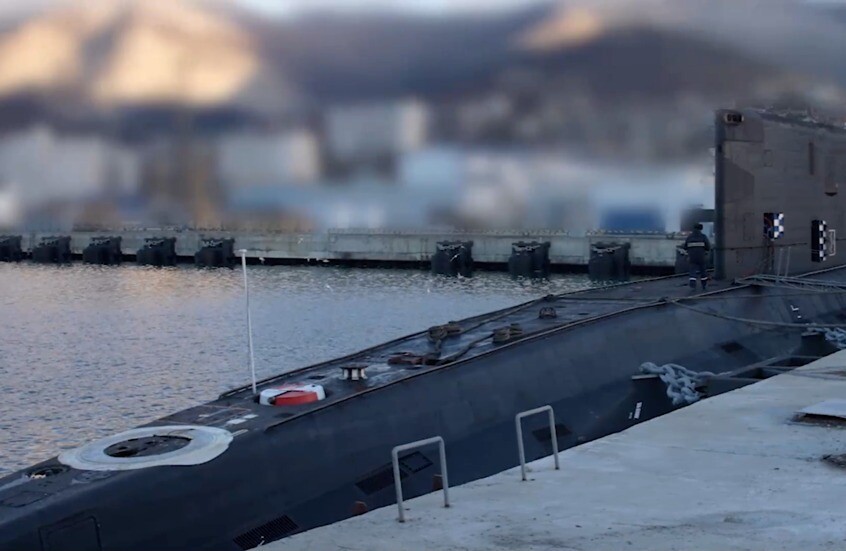 الدفاع الروسية تنشر لقطات لغواصة زعمت كييف "تدميرها" وتؤكد سلامتها