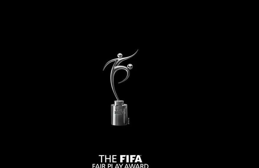 الطبيب أندرياس هارلاس نوكينغ يفوز بجائزة FIFA للعب النظيف لعام 2025 (فيديو)