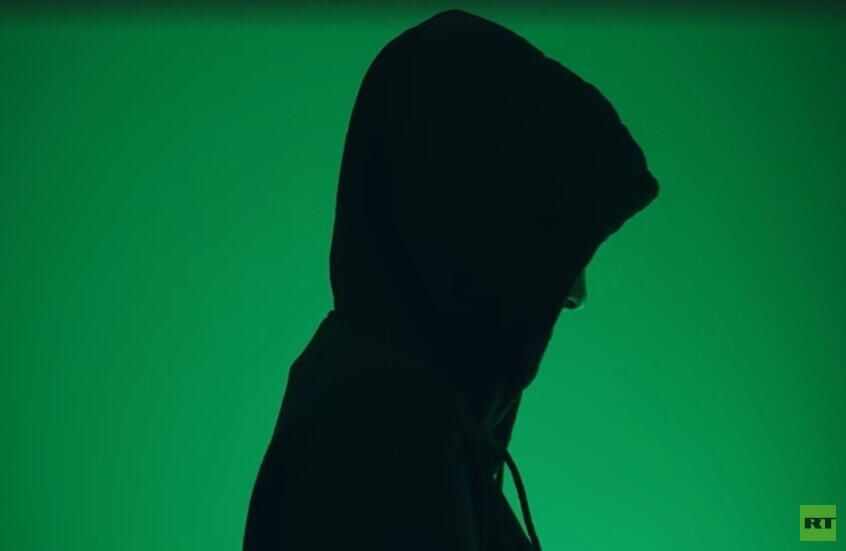 الجزائر.. الأمن يفكك 32 شبكة للنصب الإلكتروني تسببت في خسائر ضخمة للمواطنين (فيديو)