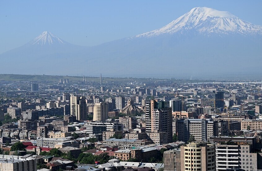 أرمينيا تتهم الاتحاد الأوروبي بالتدخل في شؤونها الداخلية