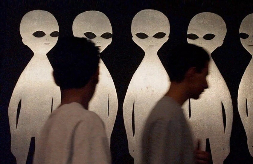 مشروع مغلق وشهادة تهدّد الإجماع.. هل كذبت أمريكا على العالم؟