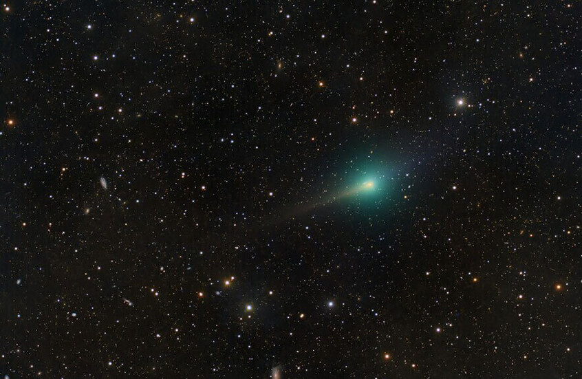 رصد ذيل غريب للمذنب 31/ATLAS يتجاوز متوسط المسافة إلى القمر!.. والعلماء يبحثون عن تفسير