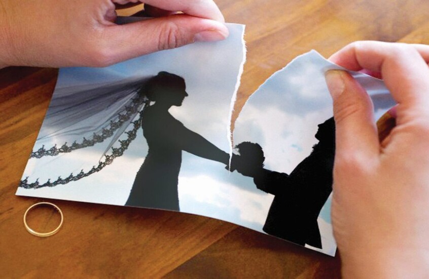 بالثلاثة.. طلاق فنان مصري وزوجته بعد 8 سنوات