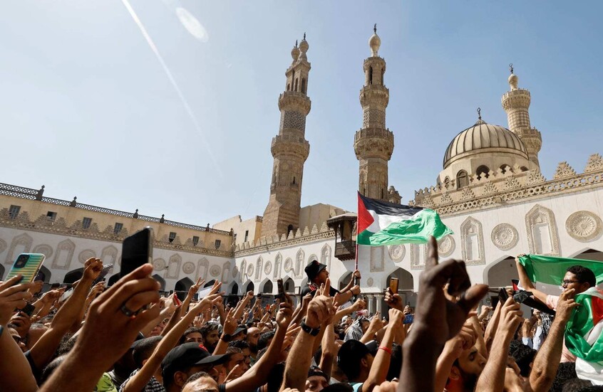 "ساعة واحدة تفصل أطفال غزة عن الموت".. الأزهر يهاجم إسرائيل في بيان عبر مرصده