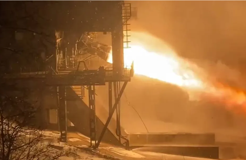 روسيا تختبر محركات جديدة لصواريخ الفضاء