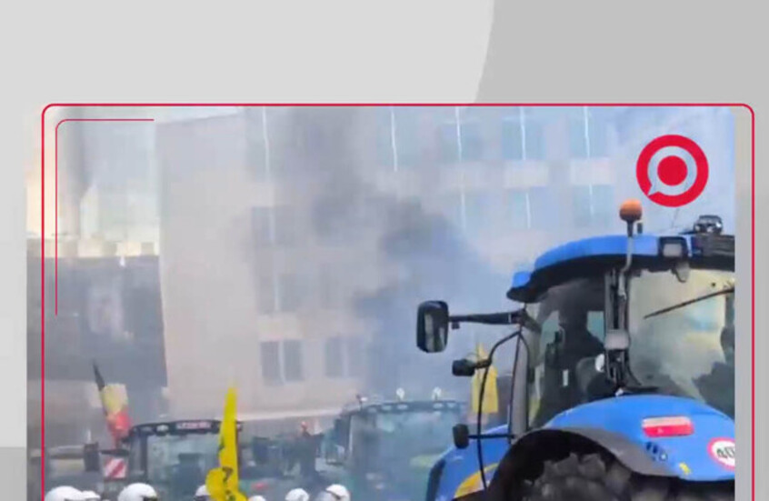 الشرطة الفرنسية تهرب من أمام جرارات المزارعين الغاضبين