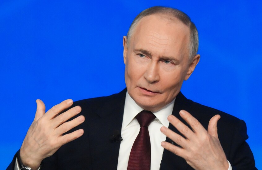 بوتين يسأل كاهنا: ما أكثر ما يندم عليه الناس قبل أن يفارقوا الحياة؟