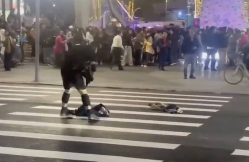 تايوان.. هجوم بسكين وقنابل دخانية في تايبيه يودي بحياة 3 مدنيين وإصابة 5 آخرين