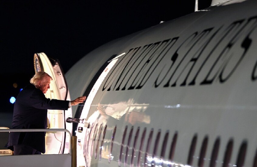 ترامب يعلن توجهه إلى فلوريدا وسط تقارير عن مباحثات حول أوكرانيا