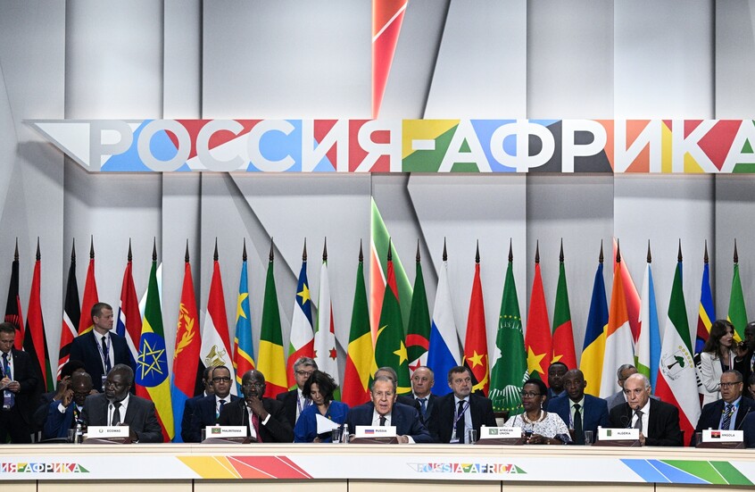 لافروف: 84% من المدفوعات بين روسيا وإفريقيا تجرى بالروبل