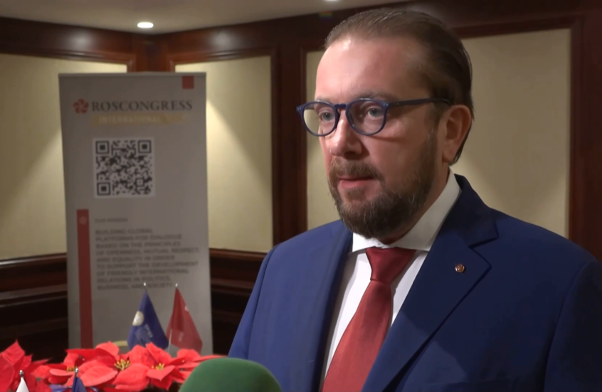 مدير "روسكونغرس" يستعرض دور مصر المحوري في الشراكة مع إفريقيا