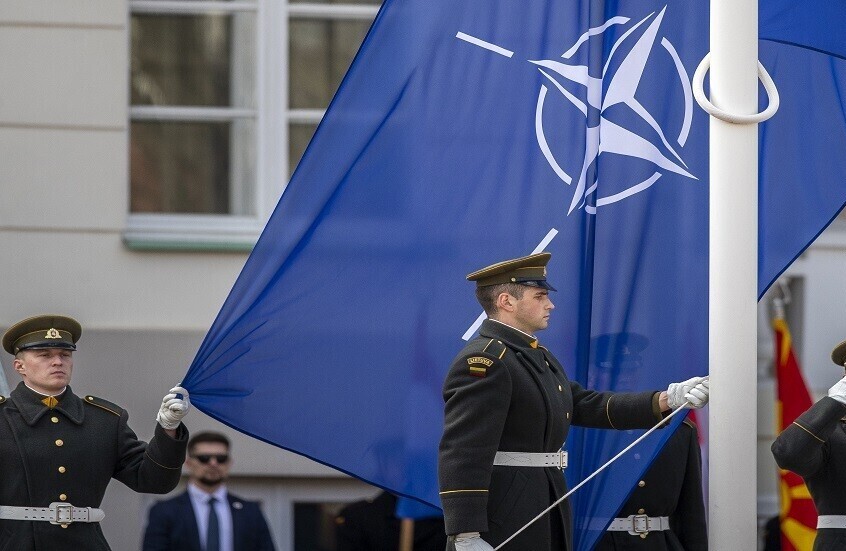 مستشار ترامب السابق: الاستخبارات الأمريكية تدعم فكرة الحرب بين روسيا و"الناتو"