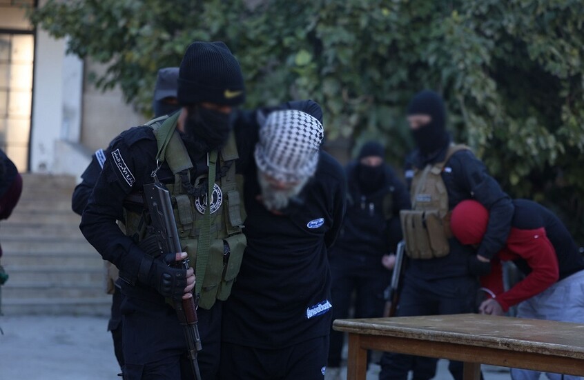 سوريا.. عملية أمنية مشتركة تفكك خلية لـ"داعش" في داريا قبيل تنفيذها هجمات