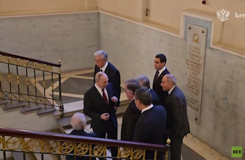 بوتين يستقبل قادة رابطة الدول المستقلة في متحف الإرميتاج