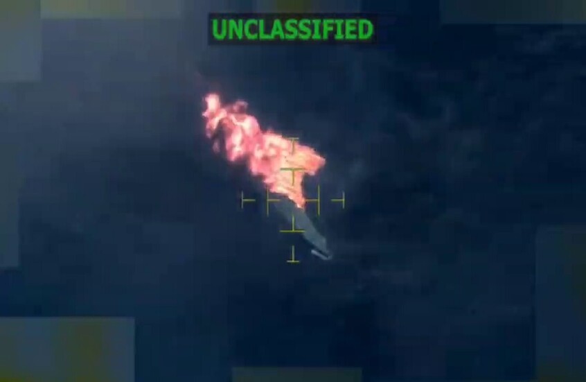 أشبه بالعاب الفيديو.. الجيش الأمريكي يوثق ضربة جديدة لقارب "تهريب مخدرات" (فيديو)