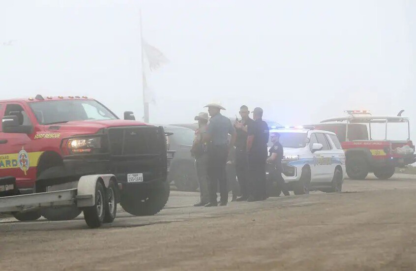 قتلى في تحطم طائرة تابعة للبحرية المكسيكية قبالة ساحل تكساس (فيديو)