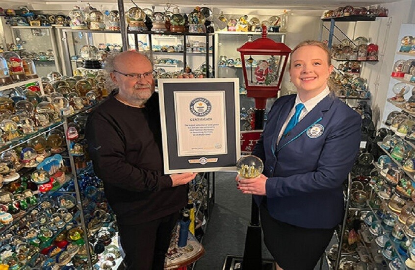 ألماني يدخل موسوعة غينيس بـ11 ألف كرة ثلج زجاجية