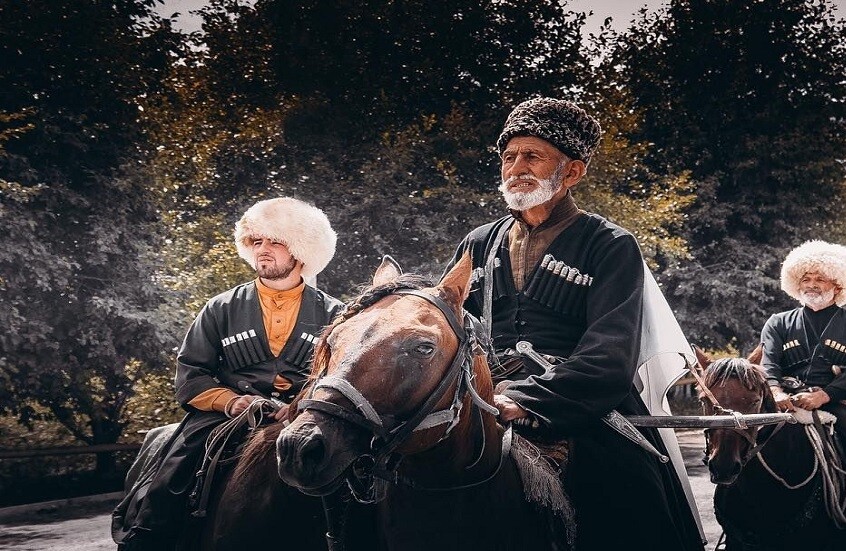 اكتشاف سر قدرة شعوب القوقاز على التنفس في المرتفعات الشاهقة