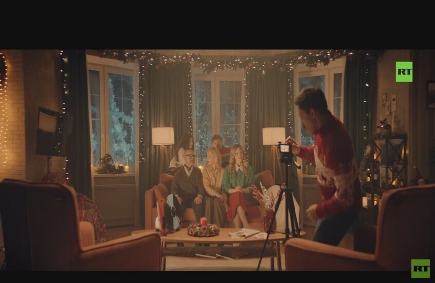 "كل هذا بسبب بوتين!".. RT تهنئ قادة أوروبا بعيد الميلاد (فيديو)