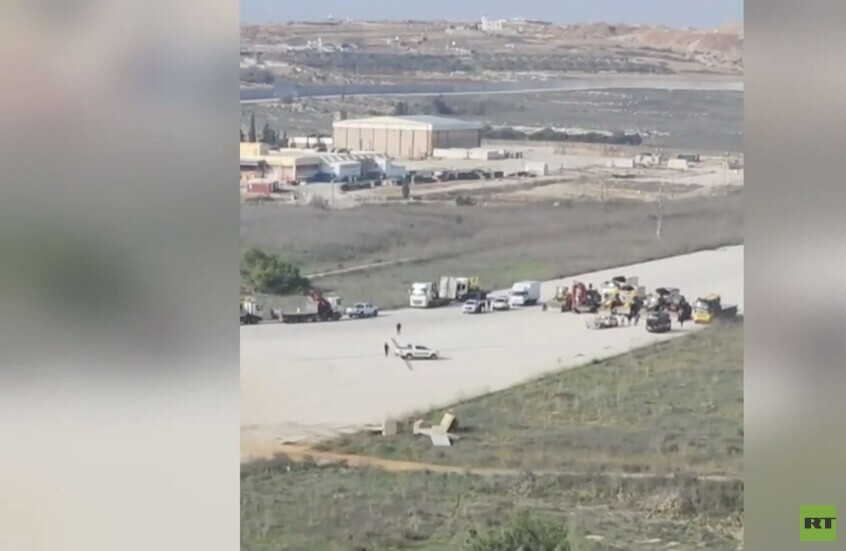 الضفة الغربية.. تواجد مكثف لقوات إسرائيلية وجرافات في مخيم قلنديا