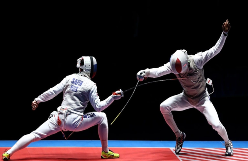 الاتحاد الدولي للمبارزة يسمح للرياضيين الروس الشباب بالمشاركة في المنافسات الدولية مع رموزهم الوطنية