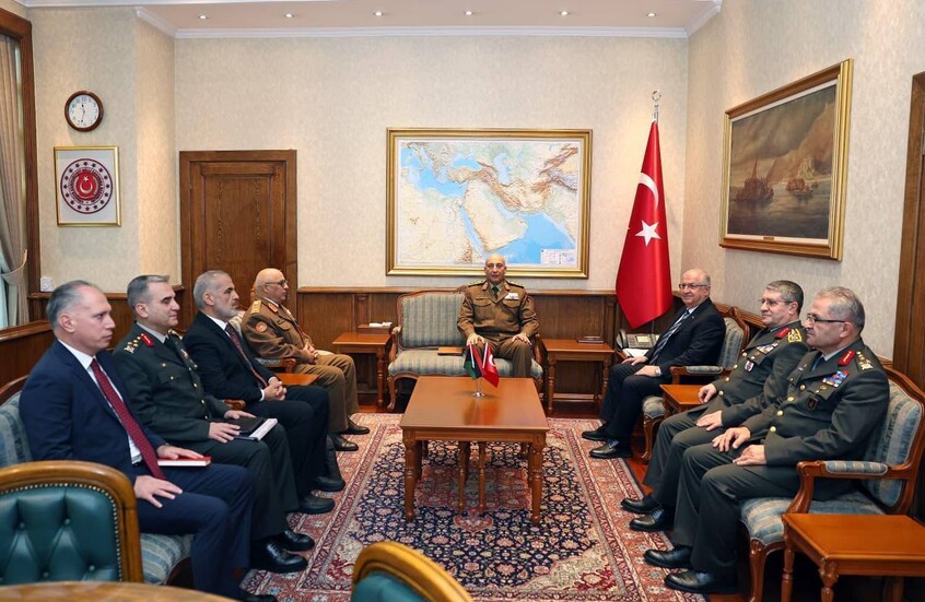 استقبال رئيس الأركان الليبي بمراسم مهيبة بأنقرة قبل سقوط طائرته في طريق عودته إلى بلاده.. فيديو وصور