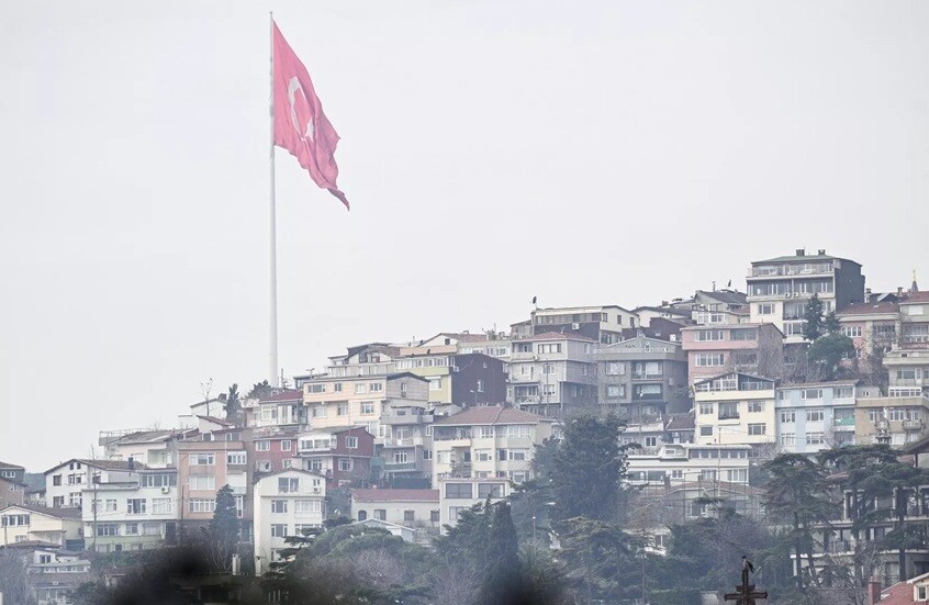 بالفيديو.. لحظة حدوث انفجار يعتقد أنه ناجم عن سقوط طائرة تقل رئيس الأركان الليبي في تركيا