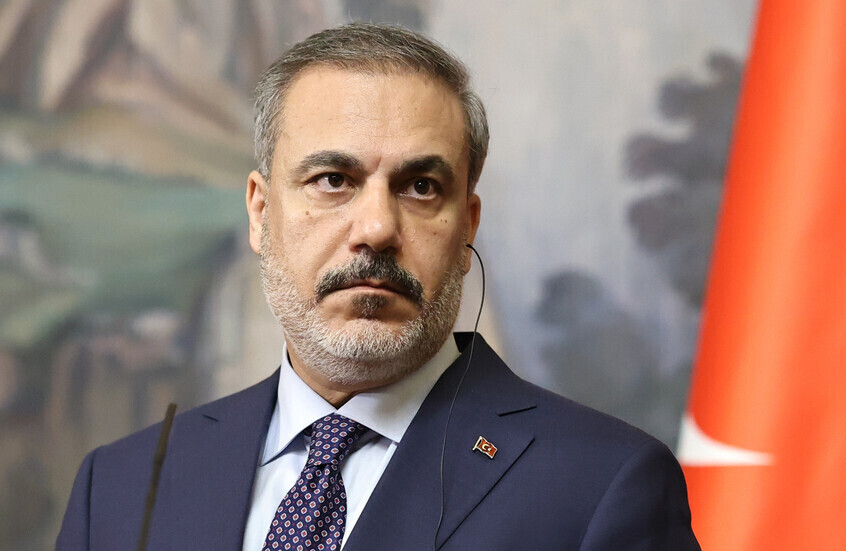 بيان تركي يوضح ما حدث خلال كلمة فيدان في مؤتمر صحفي بدمشق