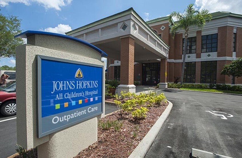 بتر ساق فتاة بسبب ورم نادر بلغ وزنه 80 كيلوغراما (صور)