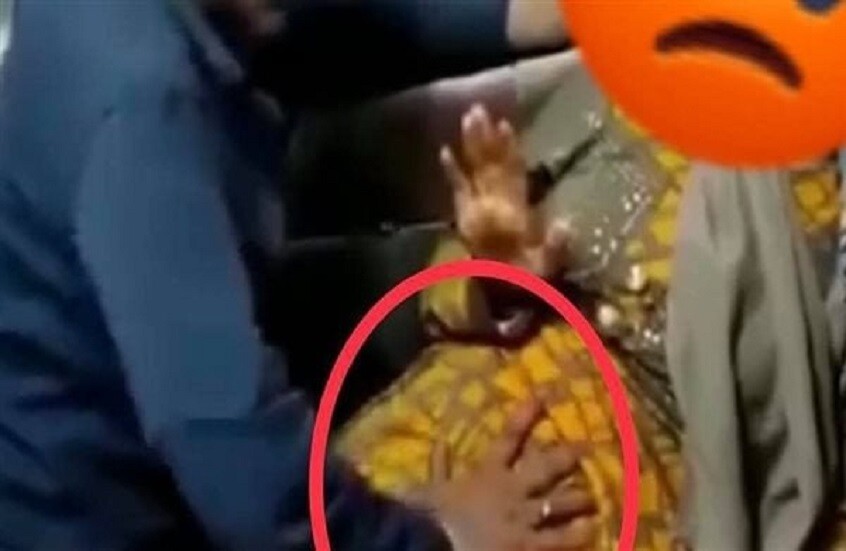 "تحرش صريح".. عالم أزهري يعلق على فيديو متداول لشخص يدعي طرد الجان من امرأة بالقرآن