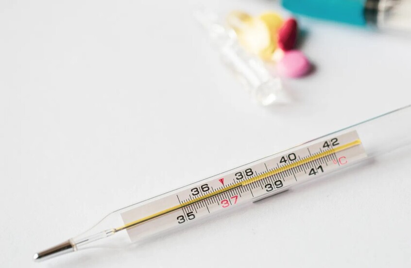 الحمى ليست دائما مرضا.. طبيبة توضح أسبابها الطبيعية