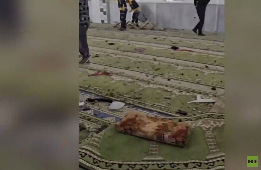 سوريا.. آثار دمار في مسجد "الإمام علي" نتيجة التفجير بمدينة حمص