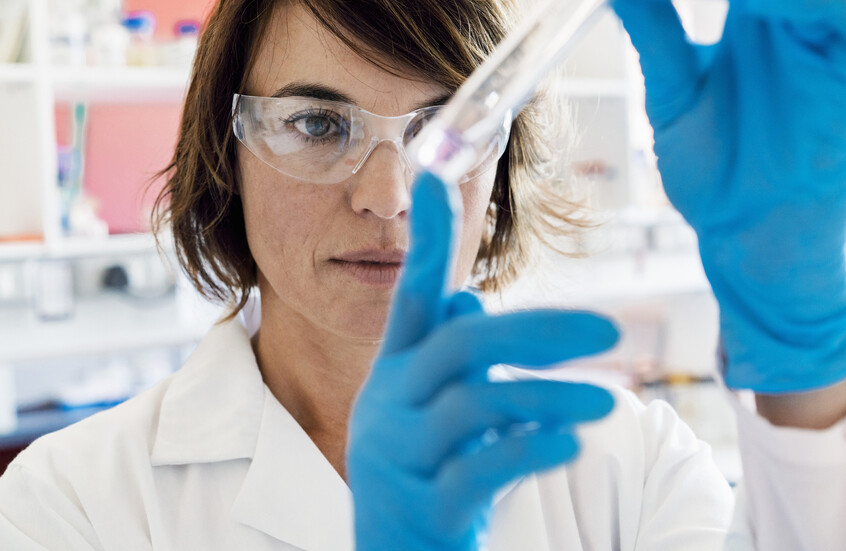 اكتشاف في مصر ولقاح واعد في روسيا وإنجازات ترسم ملامح المستقبل.. الوجه العلمي لـ2025