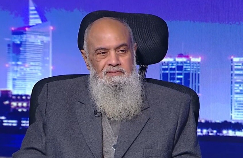 قيادي سابق بـ"جماعة الجهاد" و"القاعدة" يكشف عن طلب خطير وجهه محمد مرسي للظواهري (فيديو)