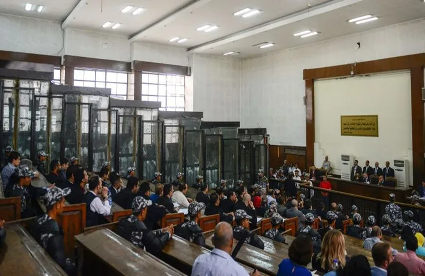 مصر.. الحكم على شاعر الإخوان بالسجن المشدد بعد 10 أعوام من الهروب