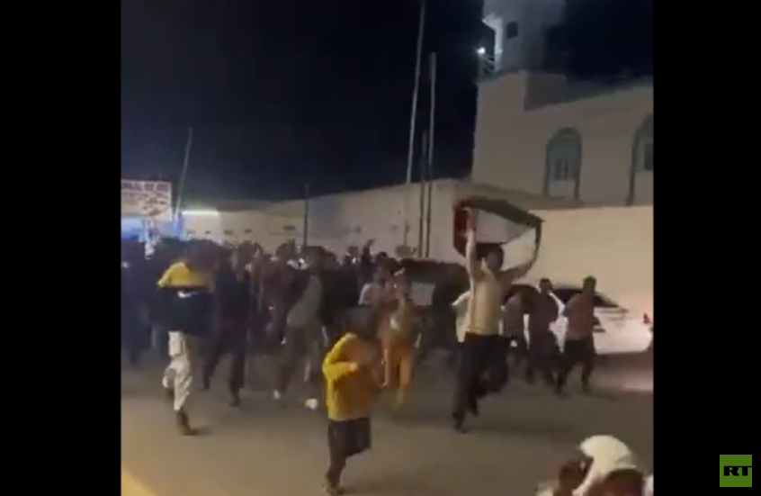 "ملوحين بالعلم الفلسطيني".. مظاهرات غاضبة في صومالي لاند ضد الاعتراف الإسرائيلي (فيديو)