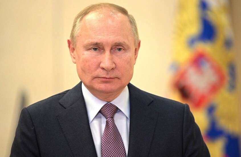 بوتين يوقع قانونا يحظر تنفيذ قرارات المحاكم الأجنبية في روسيا