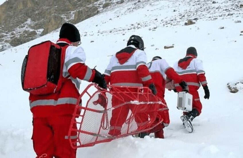 إيران: 4 وفيات و9 مفقودين جراء السيول والعواصف الثلجية