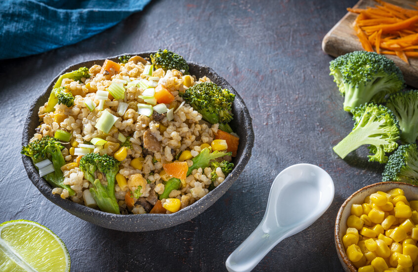 4 أطعمة "مفيدة" قد تلحق الضرر بصحتك من حيث لا تدري!