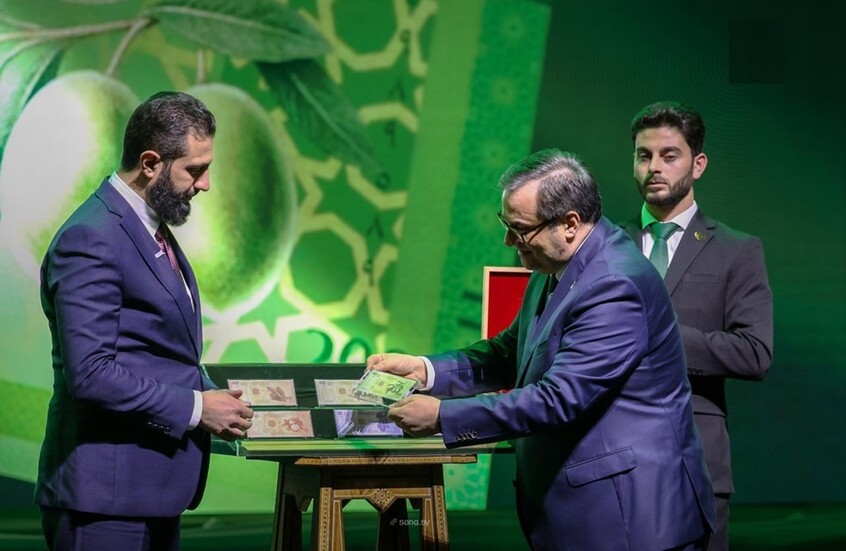 الشرع يكشف عن العملة الجديدة ويوجه رسائل للسوريين عن عدم الخوف من مرحلة دقيقة وحساسة (صور + فيديو)