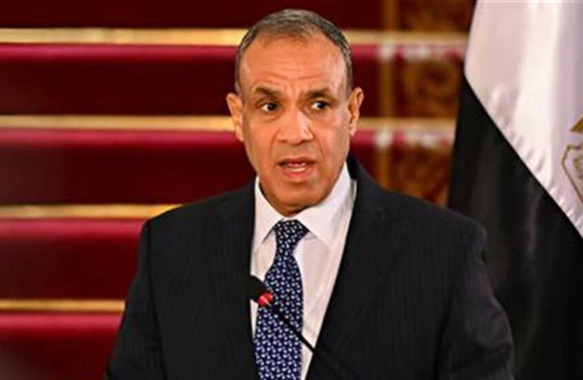 سؤال كروي يسرق الأضواء في لقاء تلفزيوني لوزير الخارجية المصري