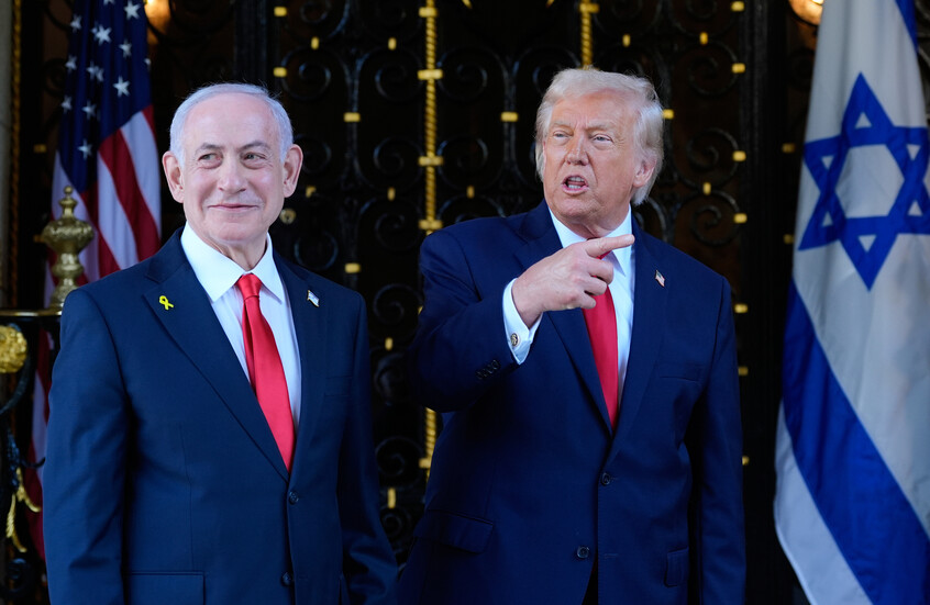 ترامب: سنضرب إيران فورا في حال مواصلتها برنامجها النووي