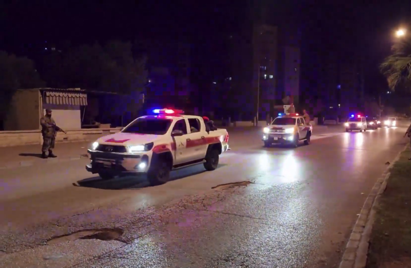 شاهد.. شوارع اللاذقية السورية بعد حظر التجول وسط انتشار مكثف لقوات الحكومة الانتقالية