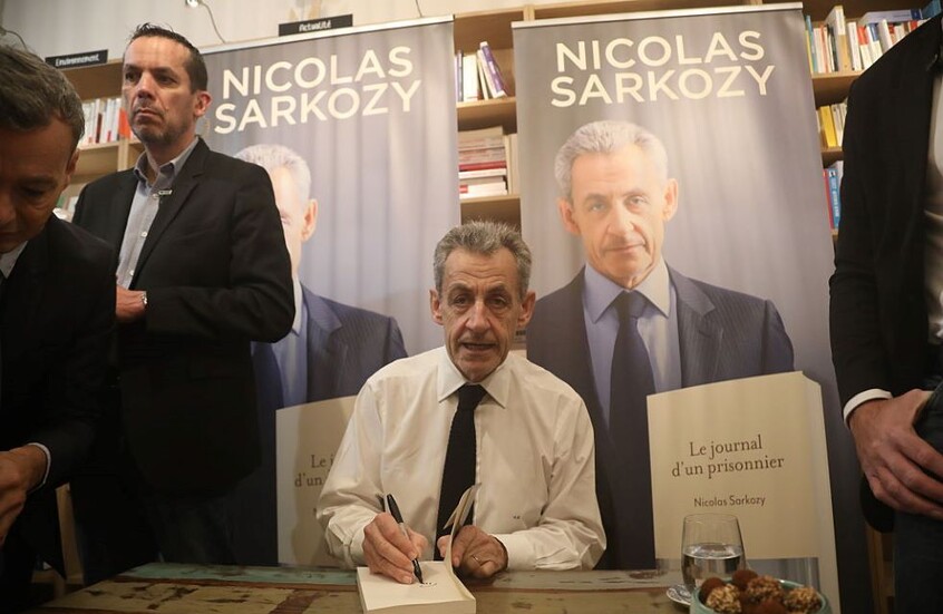 أي دولة هي الآن جمهورية الموز؟