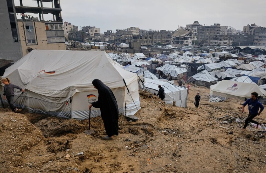 مدير الإغاثة الطبية في غزة يحذر من تفشي وباء جديد يهدد القطاع