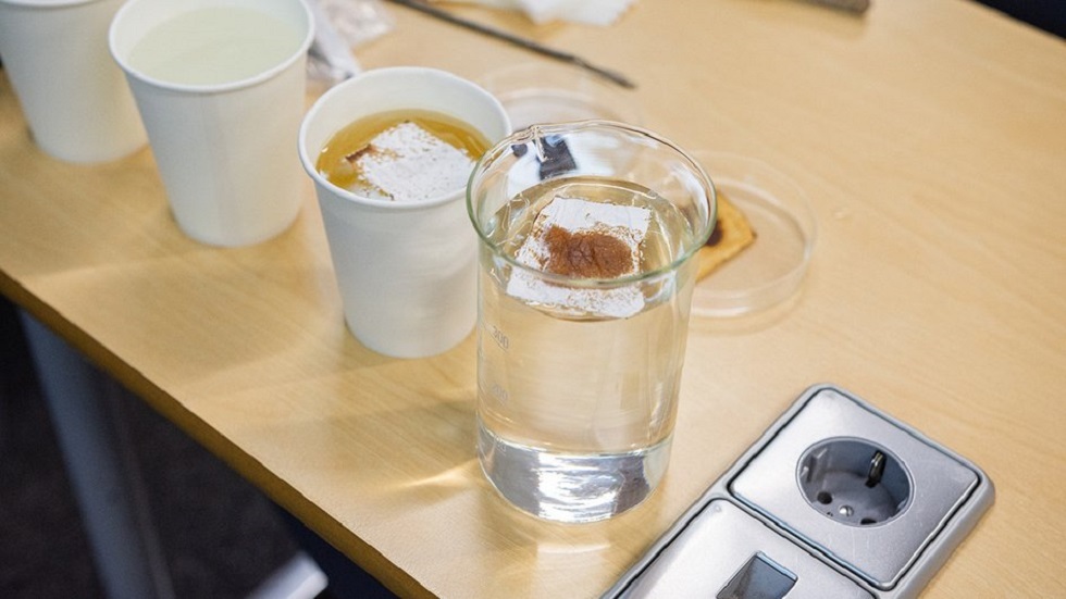 ابتكار روسي ينقذ البحار من التسربات النفطية