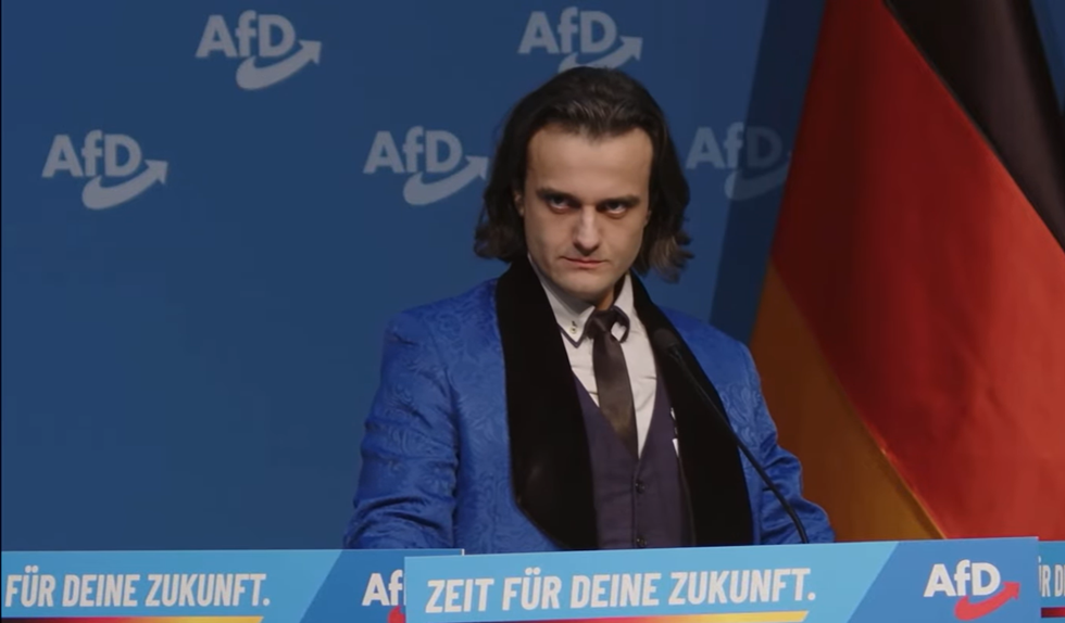 "حزب البديل" الألماني يطرد أحد أعضائه بعد إلقائه خطابا يقلد أسلوب هتلر (فيديو)